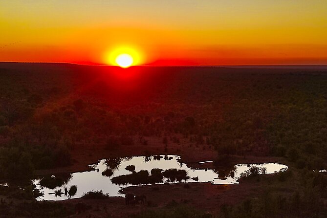 2 Hour Stargazing Tour in Victoria Falls NP Area in 4x4 - Why the group size matters
