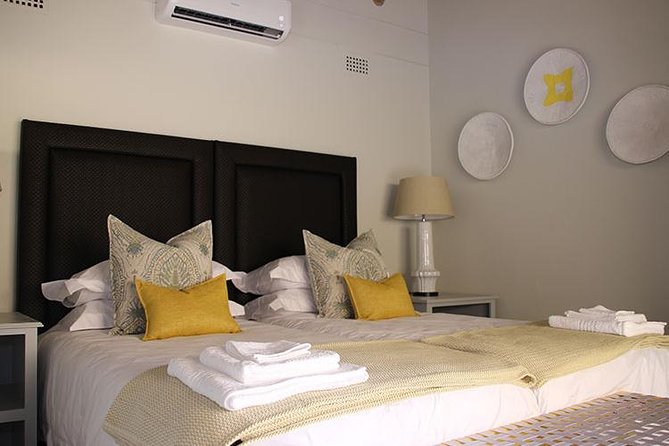 4 Days Victoria Falls Zimbabwe with Chobe National Park Safari Botswana and Livingstone Zambia - What the guide service may feel like