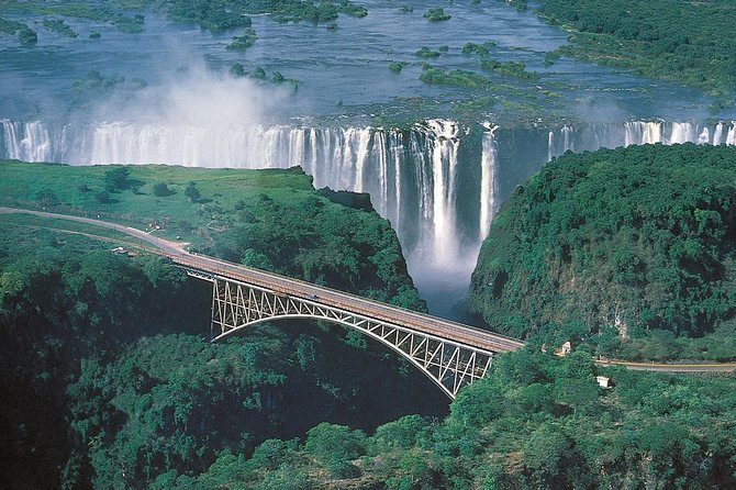 5 Day Victoria Falls and Chobe National Park Luxury Accommodated Tour - What the schedule asks of you