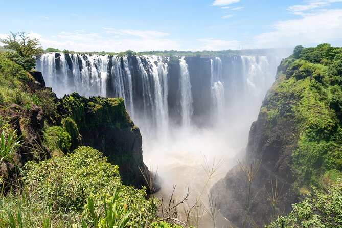 8 Day Chobe NP, Elephant Sands, Okavango Delta & Victoria Falls - A full day in a mokoro shows the delta at water level
