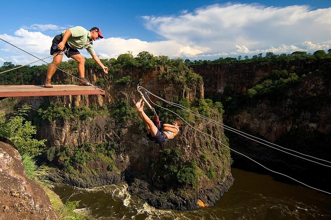Adrenaline High Wire Package (Zimbabwe) - A closer look at the gorge swing
