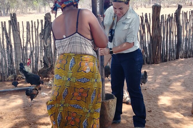 African Village Tours - Meeting villagers and schoolchildren