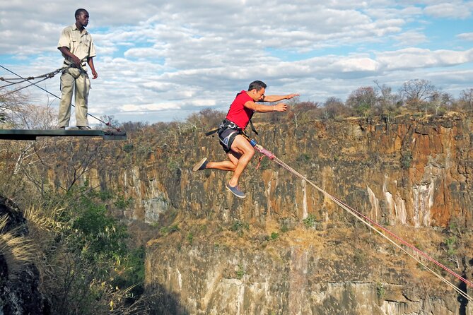 Gorge Swing (Zimbabwe) - Transfers make a short activity easier