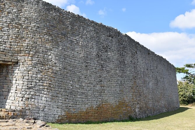 Great Zimbabwe - Walking through the Great Enclosure