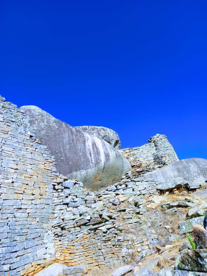 Great Zimbabwe: The World's View Historical Site !! - The Hill Complex and its narrow stone passages