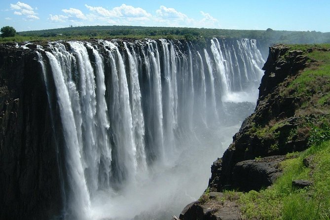 Guided Tour of the Majestic Victoria Falls - Is $100 a Fair Price?