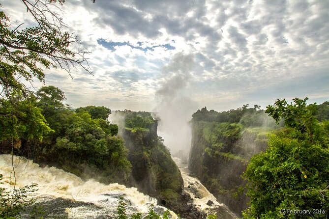 Guided Tour of Victoria Falls with Pickup - Is $30 Plus the Entry Fee Good Value?
