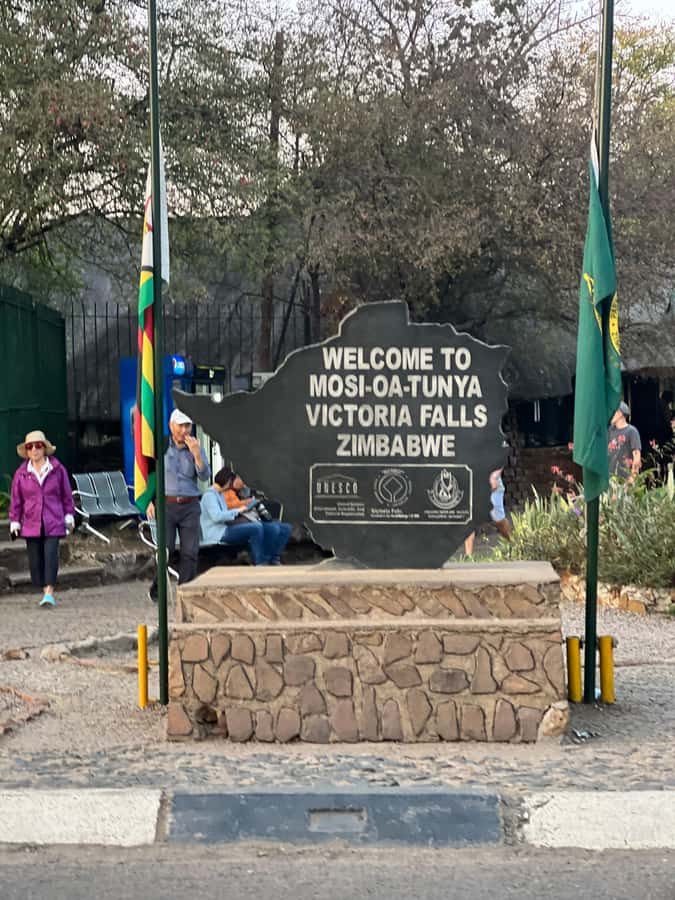 Guided Walking Tour to Victoria Falls - Entering the rainforest around Victoria Falls