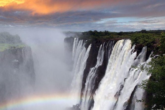 Half Day Livingstone City, Museum and Victoria Falls Tour - Why combine Victoria Falls with Livingstone?