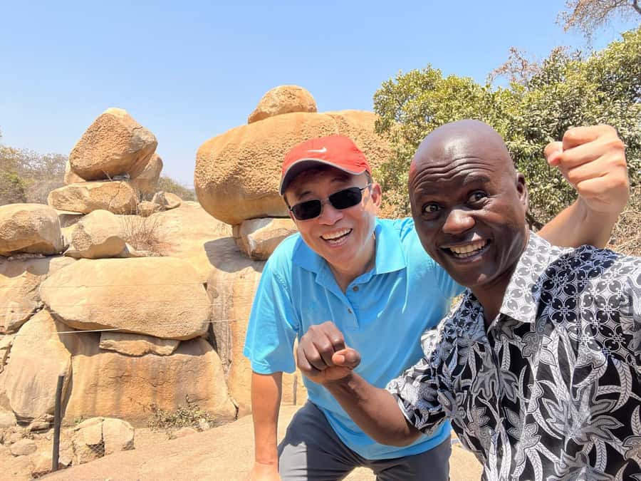 HARARE CITY TOUR ADVENTURES !! - Reading Harare through its old buildings