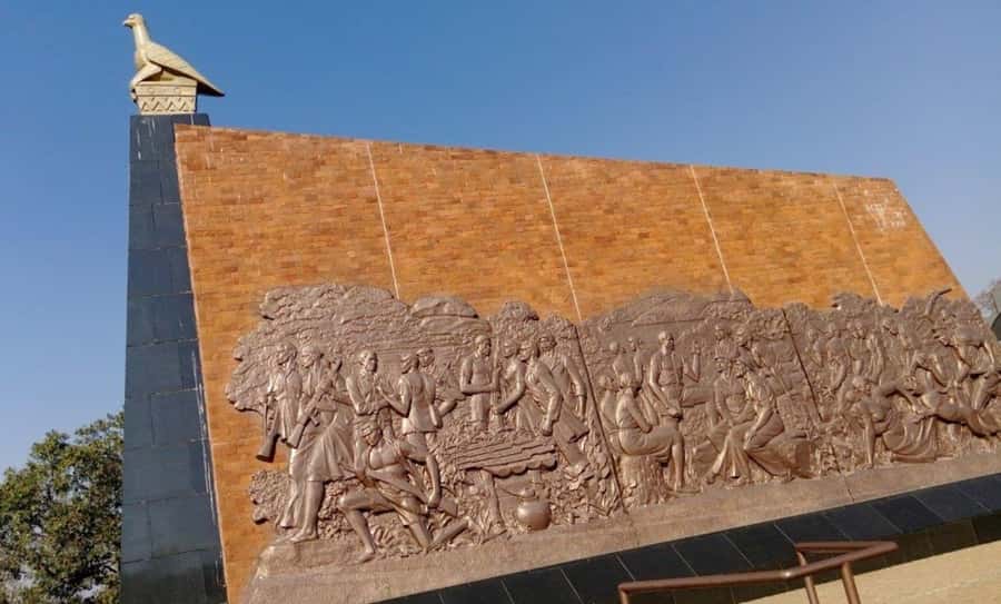 HARARE CITY TOUR ADVENTURES !! - Starting at the Balancing Rocks