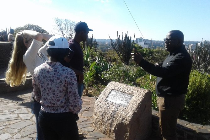 Harare City Tour & Zimbabwe Highlights - Epworth’s balancing rocks and the Money Rock
