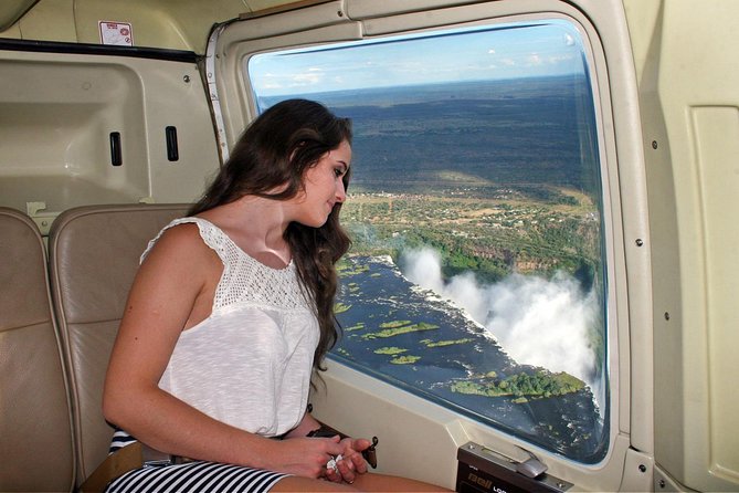 Helicopter Flight 12/13 Minute (Zimbabwe) - Why a helicopter flight changes your view of Victoria Falls