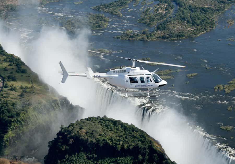 Helicopter Tour over the Victoria Falls - The opening view over the falls