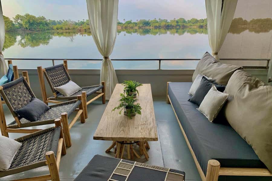 Luxury Cruise : Sunset Boat Cruise on The Zambezi Explorer - Key points to know before boarding
