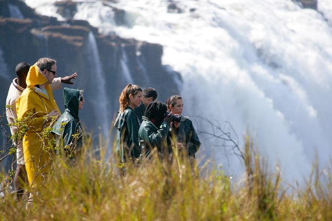 Private Guided Tour of the Falls with Pickup - Hotel pickup keeps a short visit simple