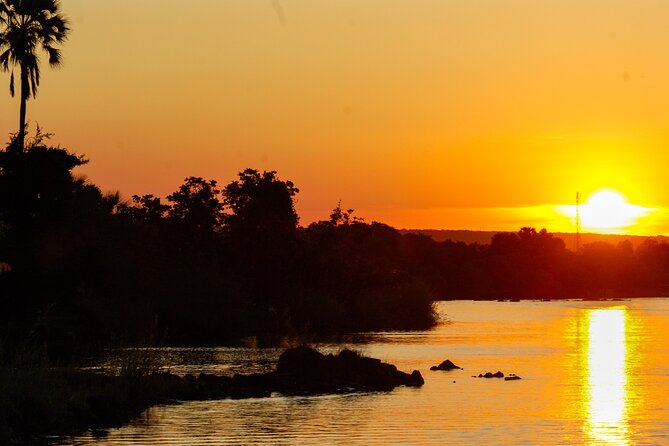Shearwater River Song Luxury River Cruise - Sunset, snacks, and a full glass
