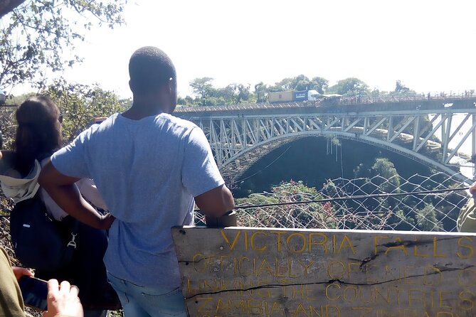 Signature tour - Cycling Beside the Zambezi in National Park