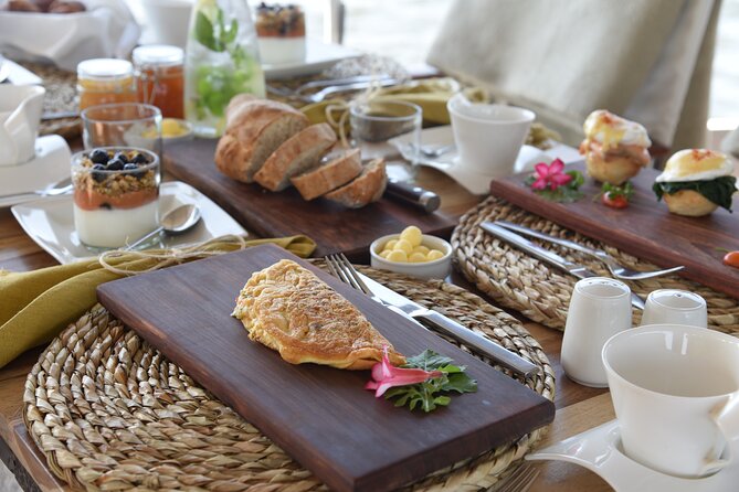Sunrise Cruise on the Zambezi River - Breakfast with coffee, fruit, and homemade granola