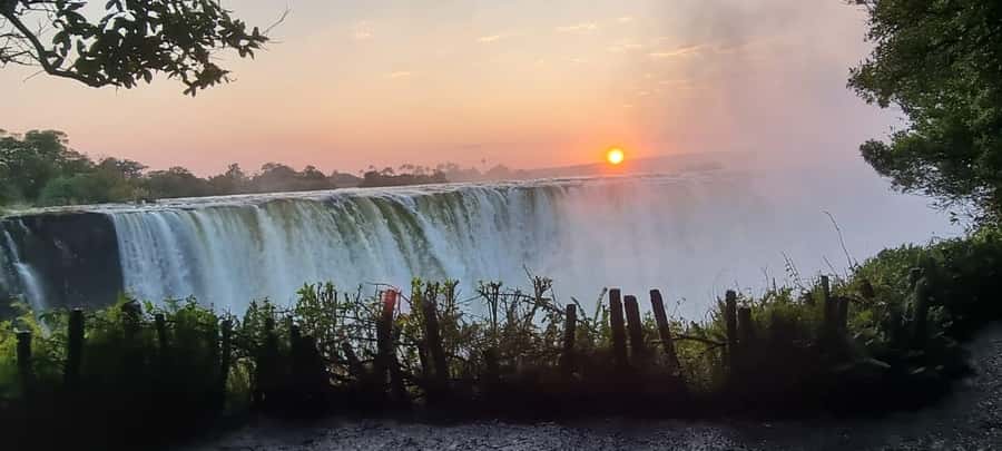Sunrise Tour Of Victoria Falls-Scenic Water Falls Experience - Key reasons to consider this sunrise tour