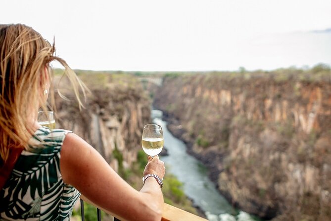 The Lookout Café Lunch In Victoria Falls - Key points to know before lunch
