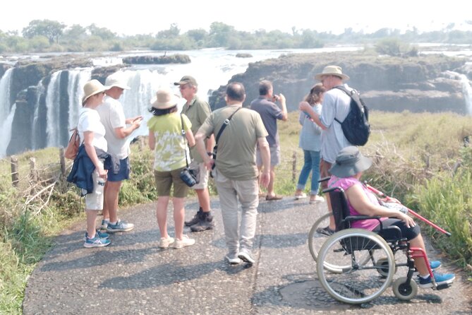 Victoria Falls Airport Pvt Transfers, Sundowner Cruise & Tour of the Falls Combo - FAQ