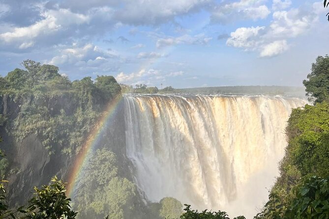 Victoria Falls Airport Transfer to Vic Falls Town, Hotel, Lodge - Why a private transfer can be worth $35