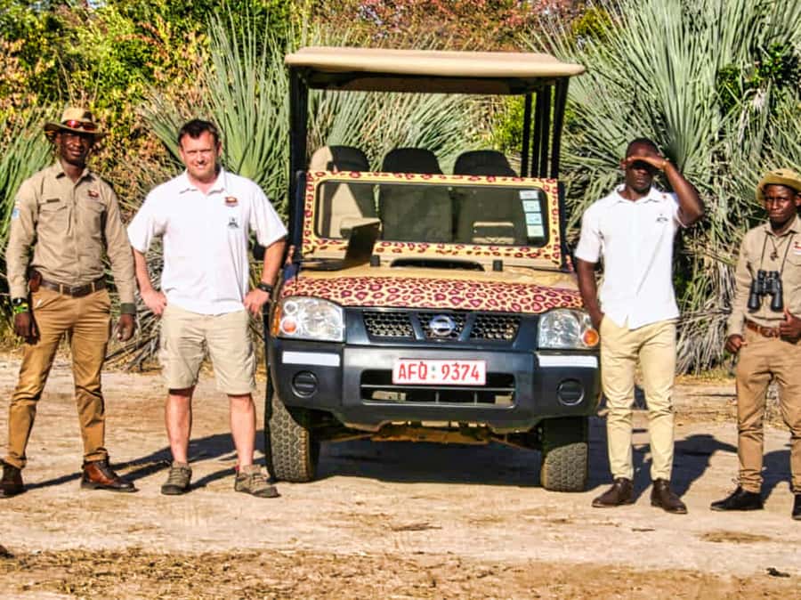Victoria Falls: Baobab Safari - Sunrise and Mid Morning - Leaving town for the bush