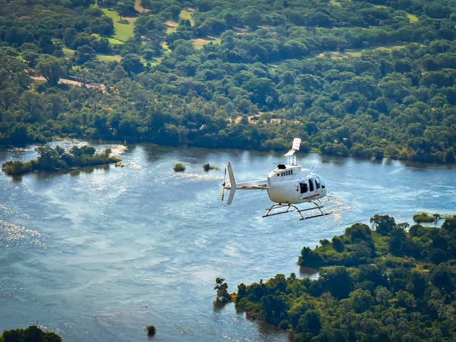 Victoria Falls: Flight of Angels Helicopter Experience - Mist, season, and the chance of a blocked view