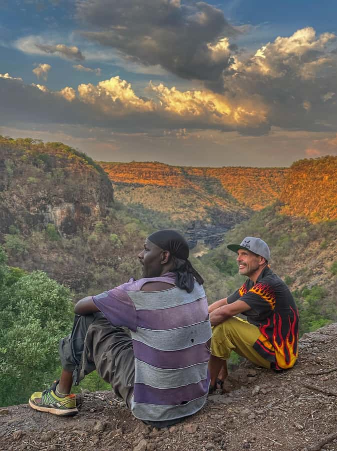 Victoria Falls Gorge Hike & Farm to Table Village Lunch - Guides, pacing, and safety