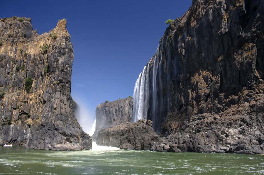 Victoria Falls Guided Tour Plus Lunch & Transport - Paying the National Park fee at the gate
