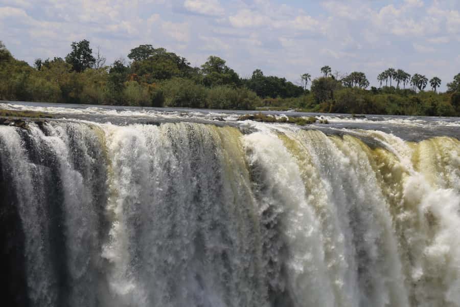 Victoria Falls Guided Tour with High Tea - Key points at a glance