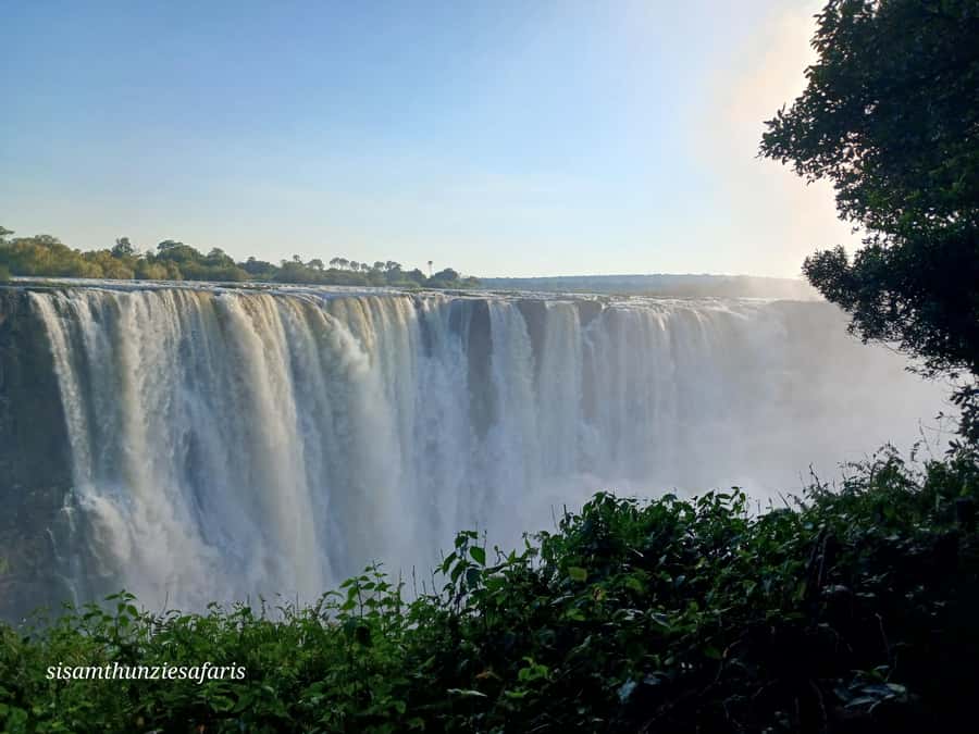 Victoria Falls: Guided Walking Tour - Rainbow Falls and Danger Point