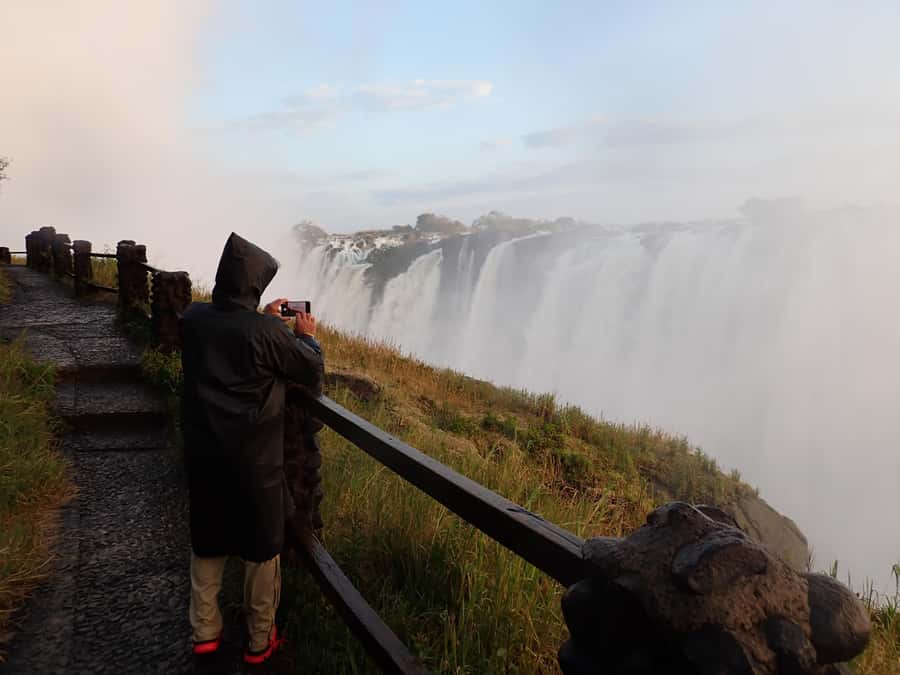 Victoria Falls Helicopter Tour - From Kazangula Airstrip to the first view of the falls