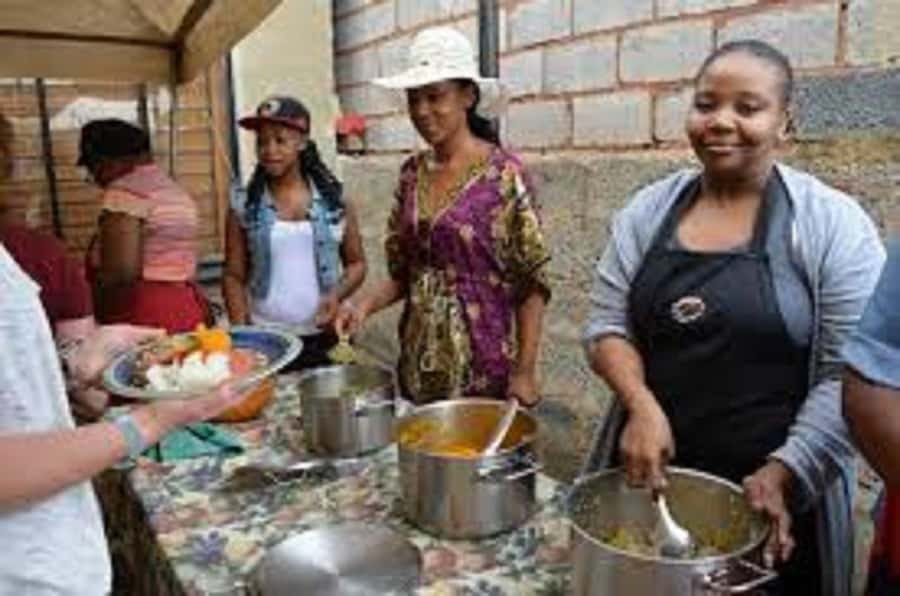 Victoria Falls Home Hosted Dinner Experience - Why a Home Dinner Adds Something to Victoria Falls