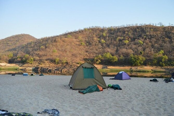 Victoria Falls Overnight Rafting, Camping, Fishing on the Zambezi - Stargazing and breakfast before the climb out