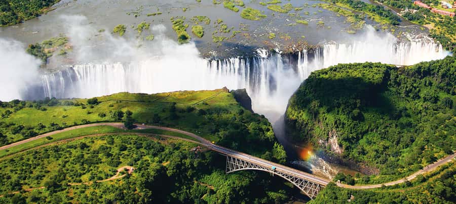 Victoria Falls: Private Guided Tour of the Falls - Entering the Victoria Falls Rainforest