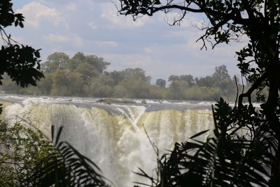 Victoria Falls: Private Guided Tour of the Waterfalls - The spray, raincoats, and keeping your camera safe