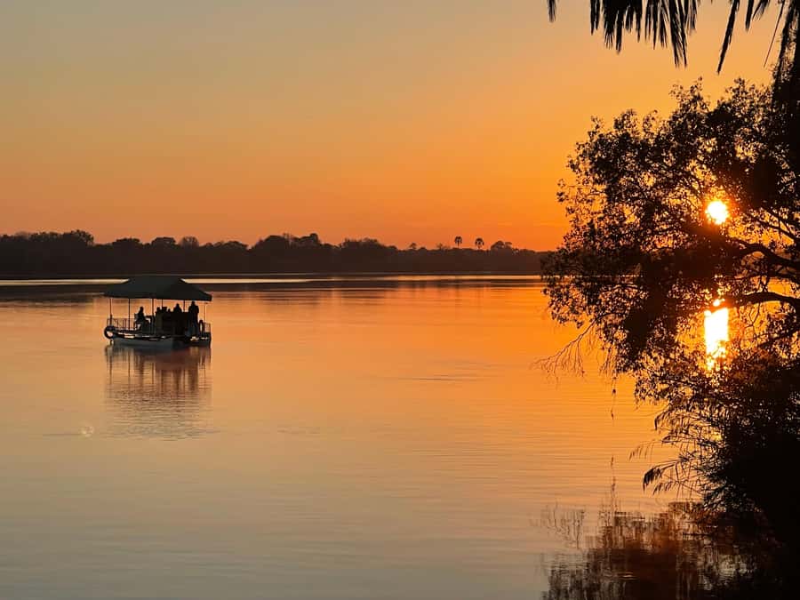 Victoria Falls: Private Sunrise Cruise with Breakfast - Key points before you book