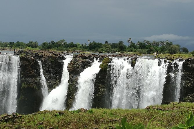 Victoria Falls : Scenic Day Tour, Lunch & Helicopter Flight - Lunch beside the Batoka Gorge adds a welcome pause
