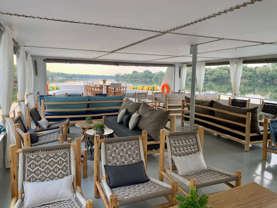 Victoria Falls: Sunset Cruise and Dinner at The Eatery - Boarding the Zambezi Explorer