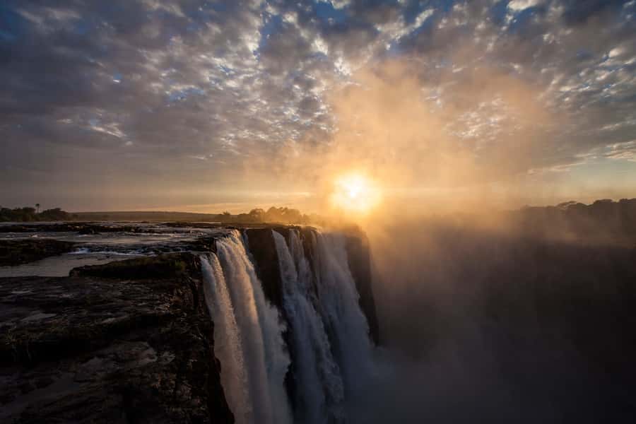 Victoria Falls Town: Victoria Falls Guided Sunrise Tour - Key points to know before booking