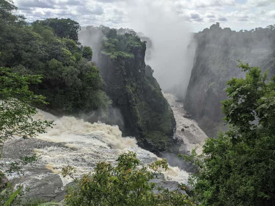 Victoria Falls Town: Victoria Falls Guided Sunrise Tour - Viewpoints, spray, and the changing light