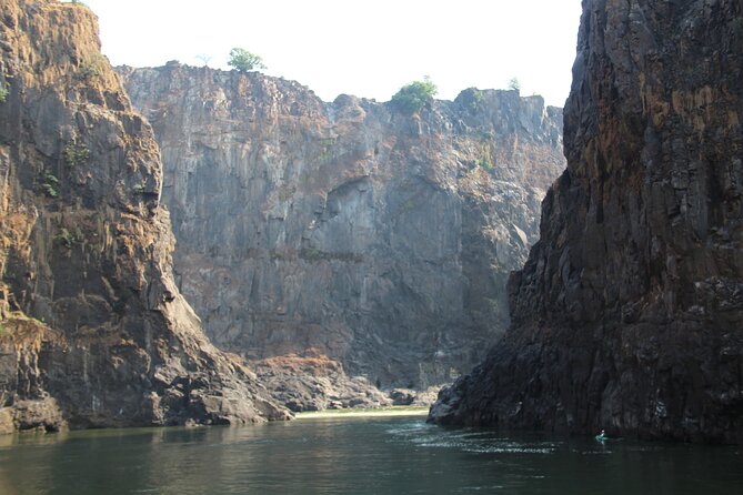Whitewater Rafting Adventure on the Zambezi River, Victoria Falls Zimbabwe - What the rapids and pools feel like