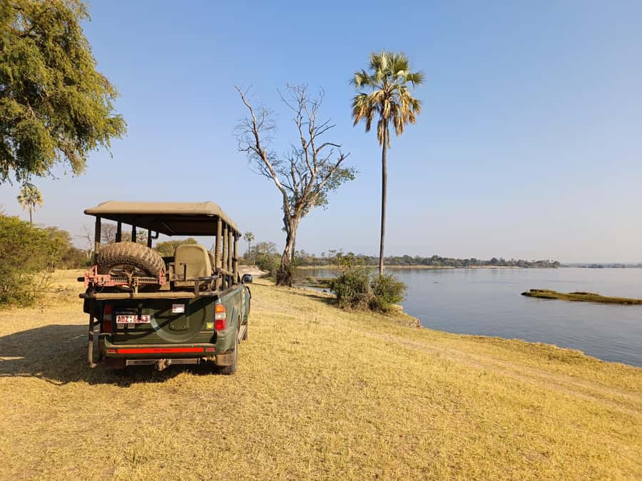 Zambezi National Park Private Wildlife Safari (4 - 10 hours) - Picking the right season for your priorities