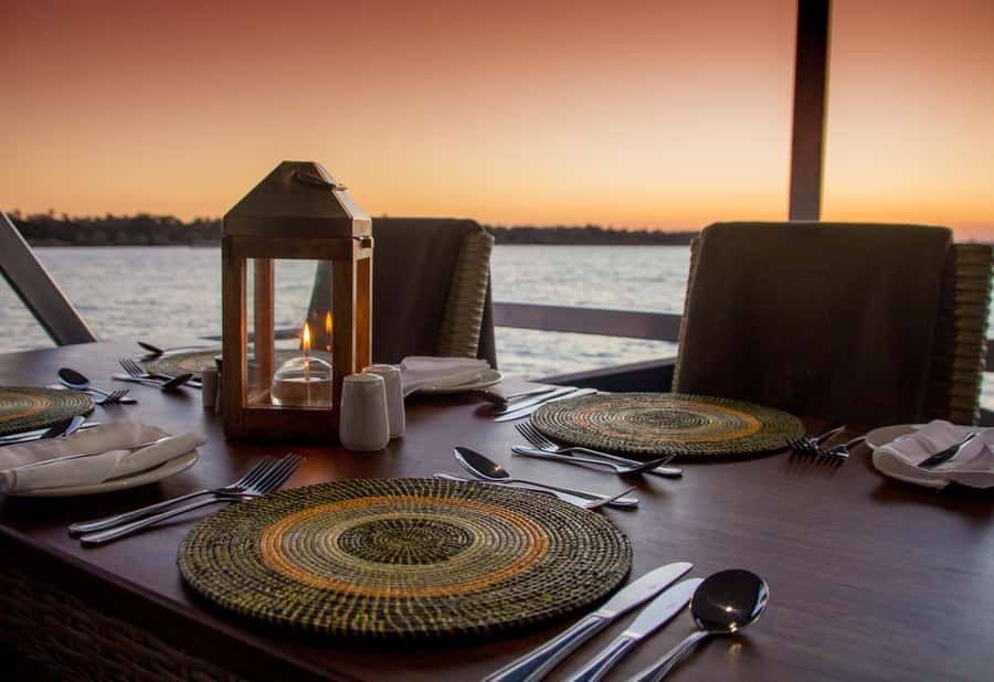 Zambezi River: Dinner Cruise - Who should book this evening