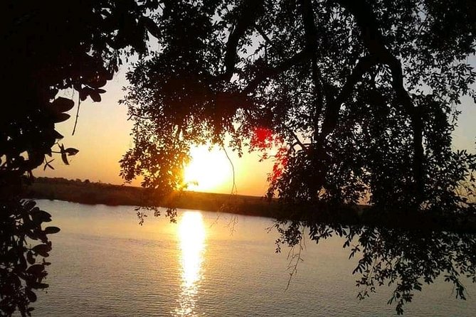 Zambezi Sundowner Cruise - Choosing your place on the cruise ship