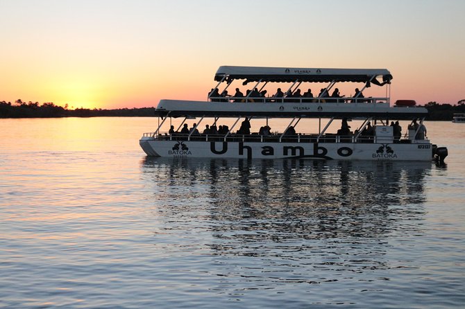 Zambezi Sunset Cruise – Wildlife, Drinks & Breathtaking Views - What the crew adds to the experience