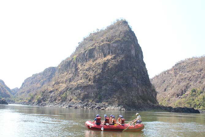 Zambezi Whitewater Rafting & Open Bar Sunset Cruise - Choosing your raft and facing the rapids