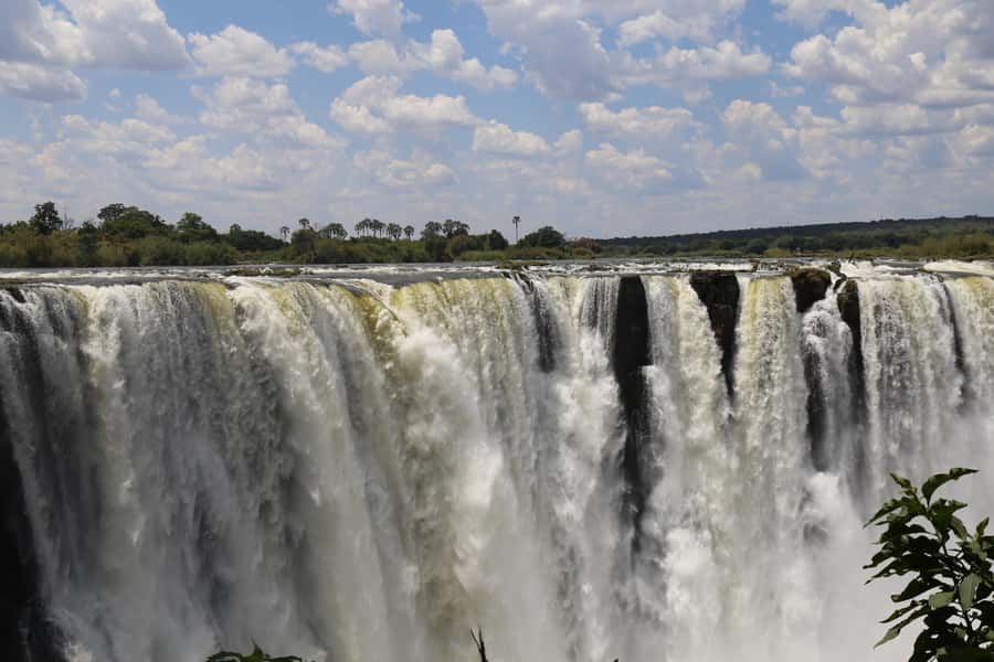 Zimbabwe & Zambia side Private Guided Tour of the Falls - What your private guide adds